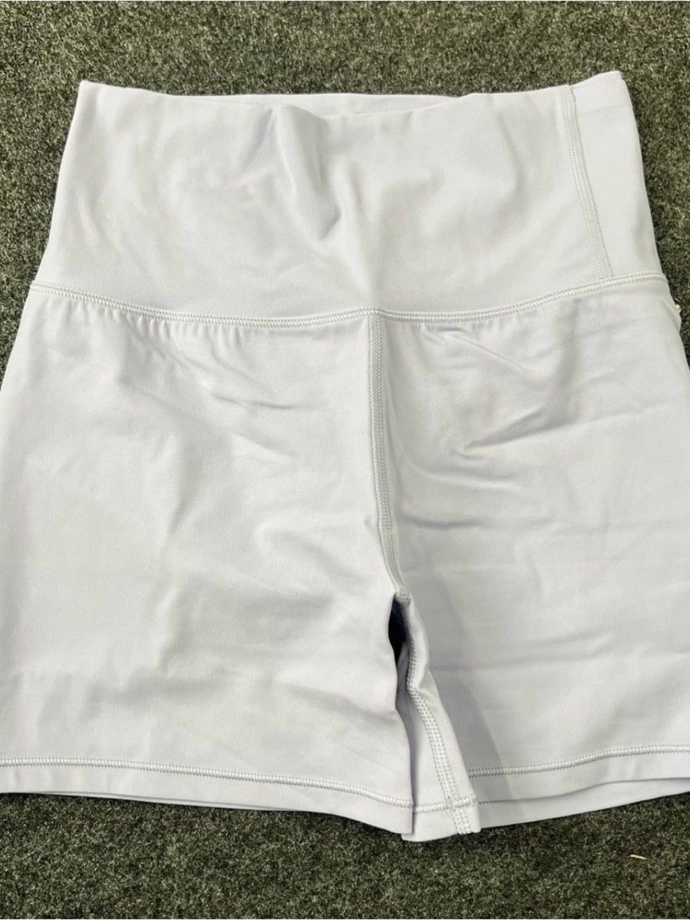 VUORI AlITheFeels Shorts Women's Size
XS Lavender Mist VW3052 nwt